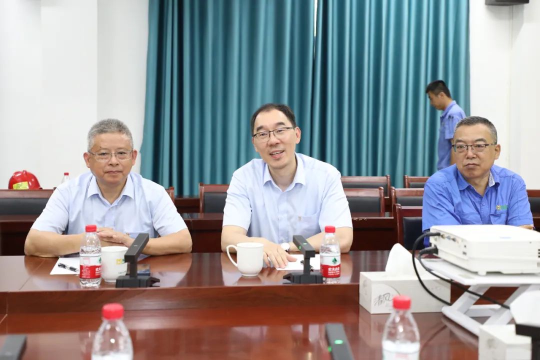中海石油气电集团到访尊龙凯时2.jpg
