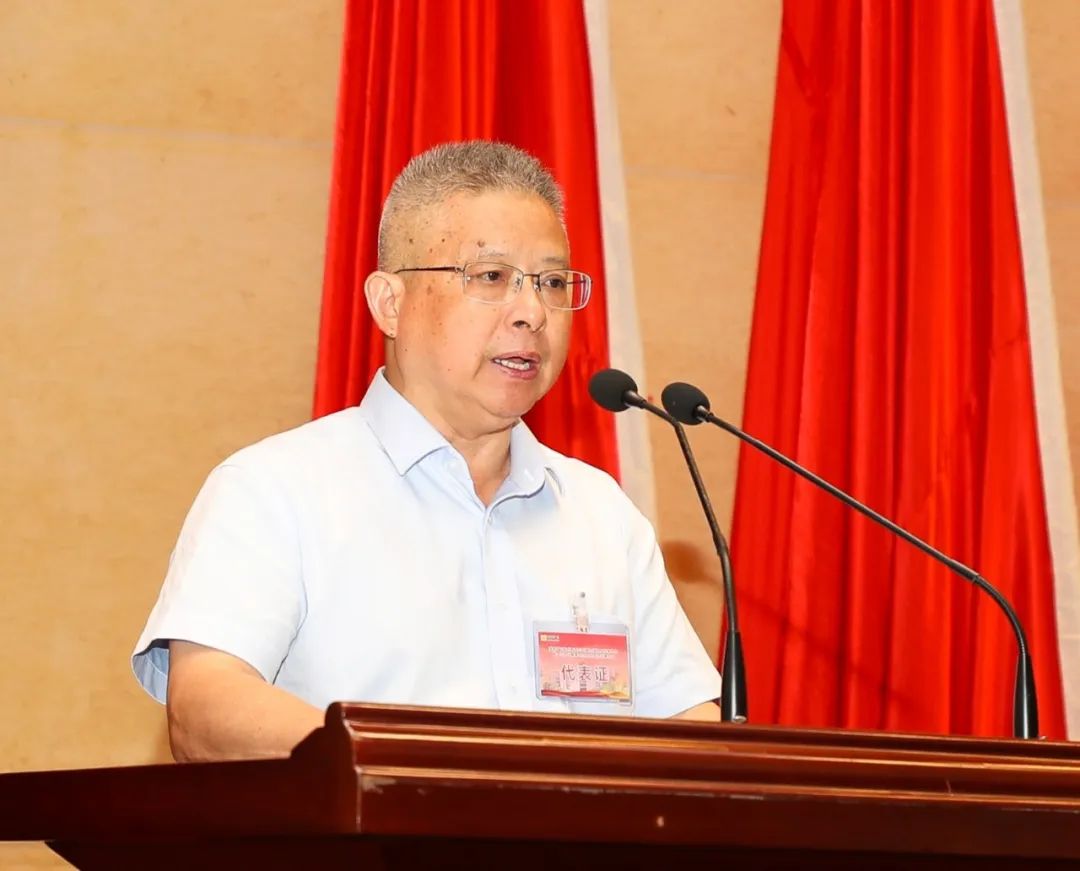 尊龙凯时召开第四届职工代表大会第一次会议3.jpg